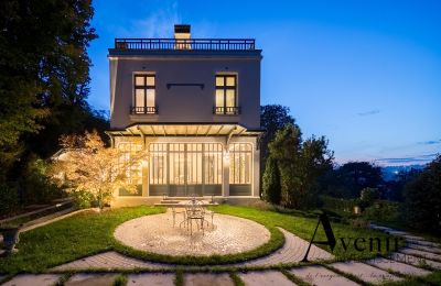 Zabytkowa willa na sprzedaż Lyon, Auvergne-Rhône-Alpes, Widok z boku