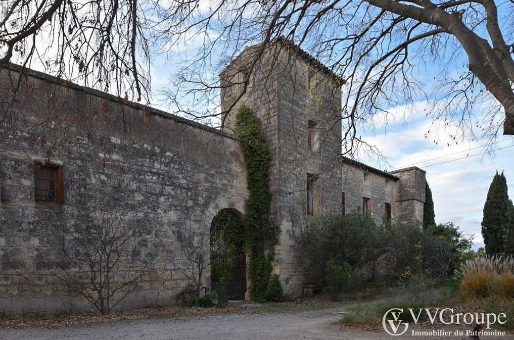 Zdjęcia Posiadłość templariuszy z parkiem i kaplicą