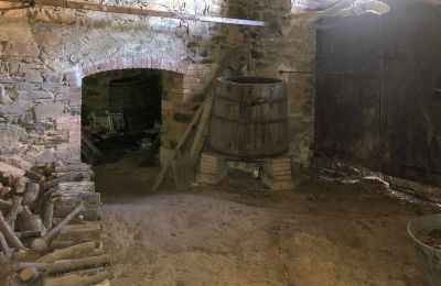 Wiejski dom na sprzedaż 05010 Pornello, strada provinciale 57 2, Umbria, Sklepienie piwniczne