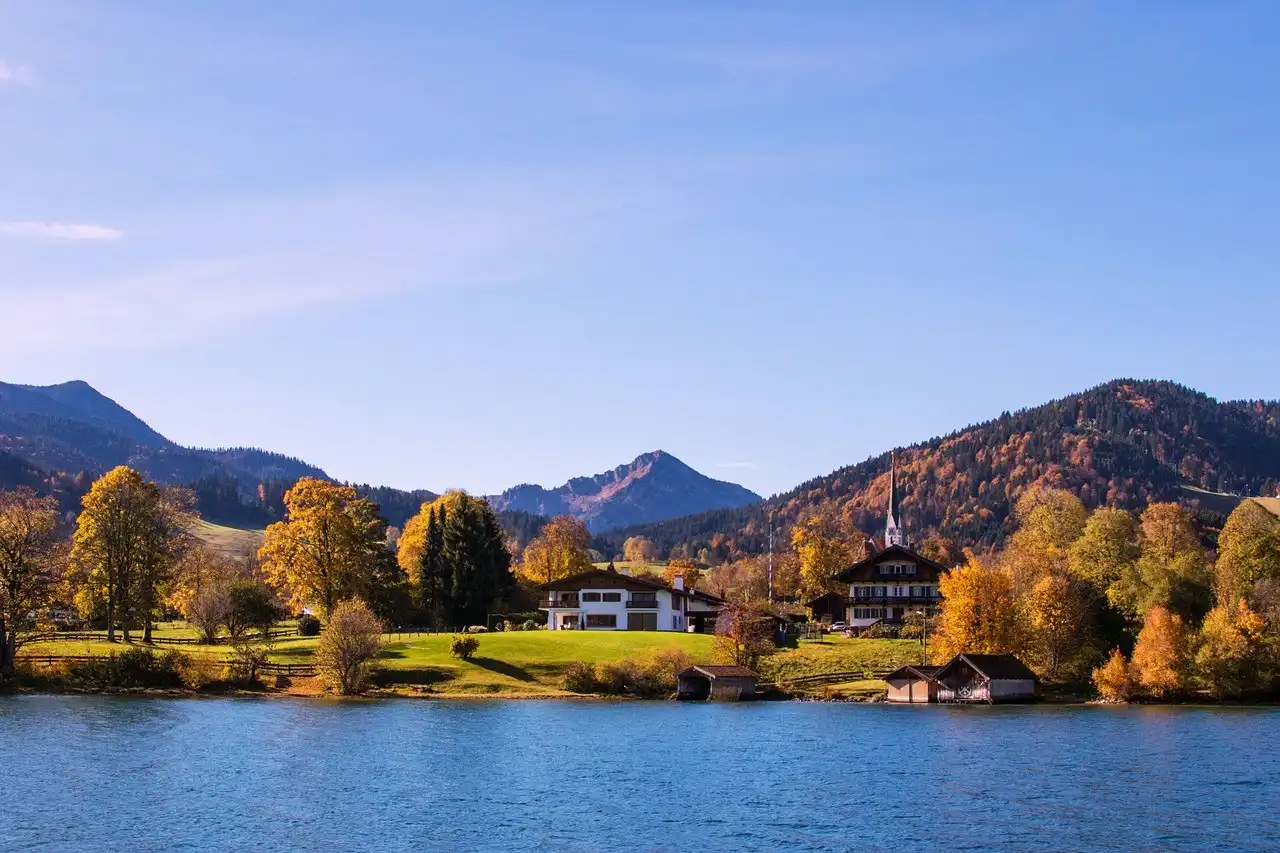 Zdjęcia Historyczny hotel nad jeziorem Tegernsee
