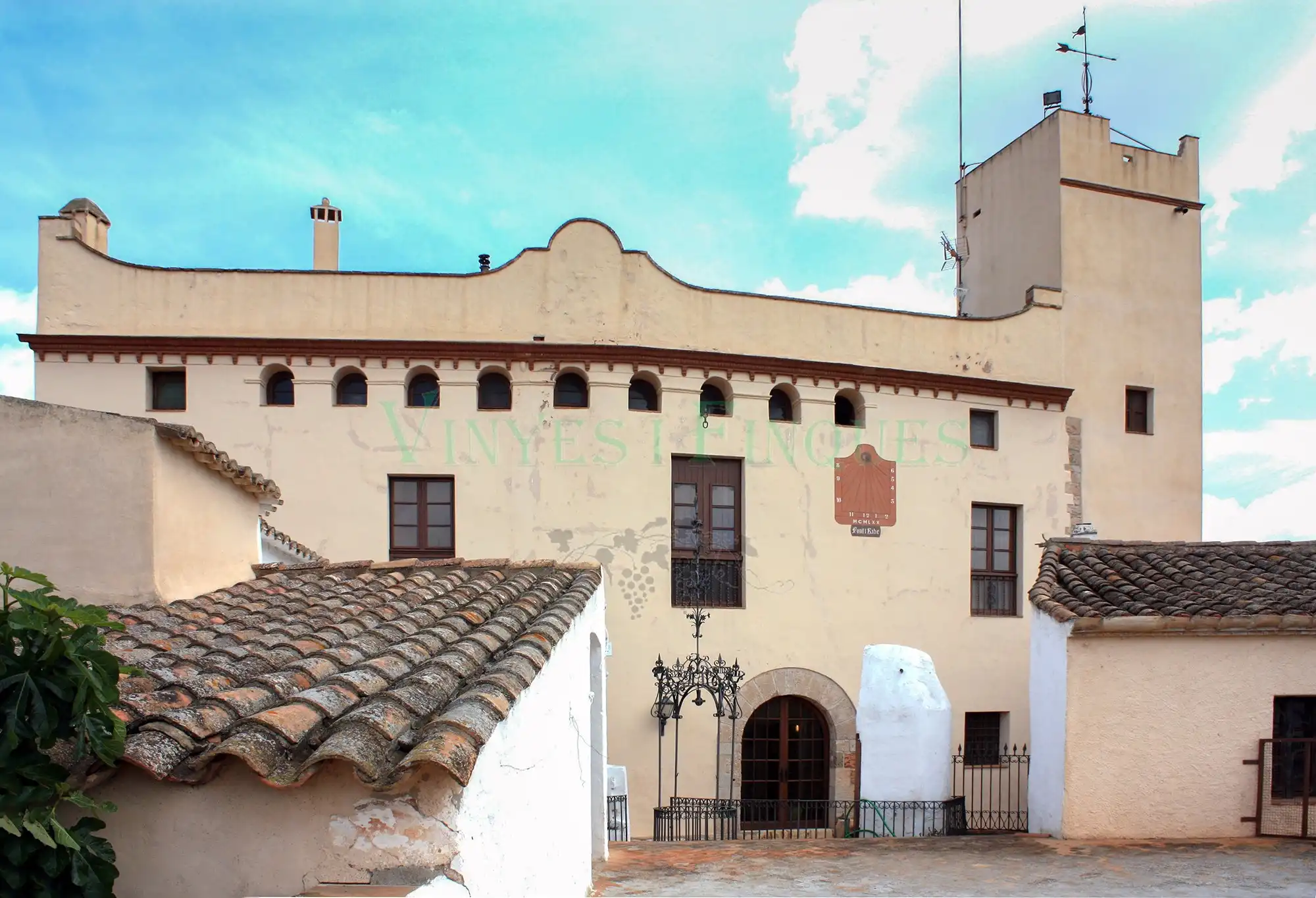 Zdjęcia Historyczna posiadłość z produkcją wina - 270 hektarów