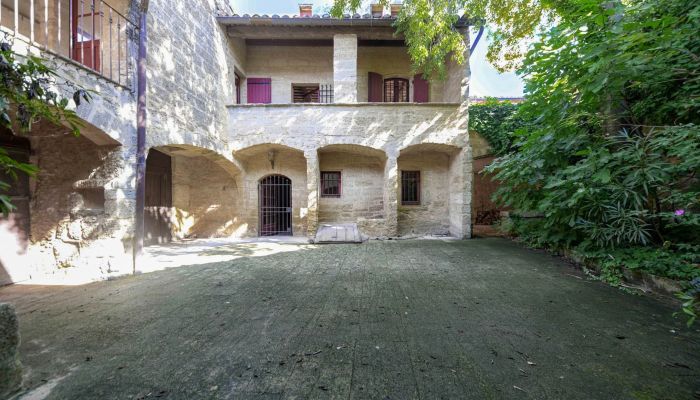 Zabytkowa nieruchomość na sprzedaż Uzès, Oksytania,  Francja