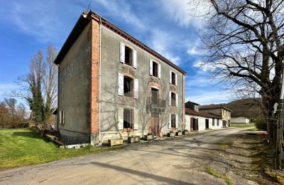 Posiadłości, Urokliwy wiejski dom w pobliżu Boulogne-sur-Gesse
