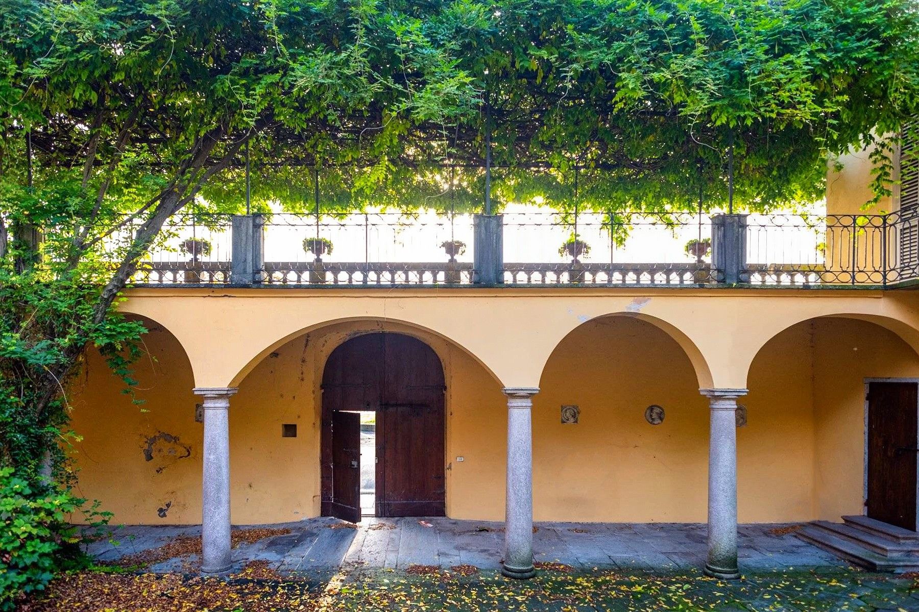 Zdjęcia Villa De Fichard z boutique hotelem nad jeziorem Maggiore w Belgirate