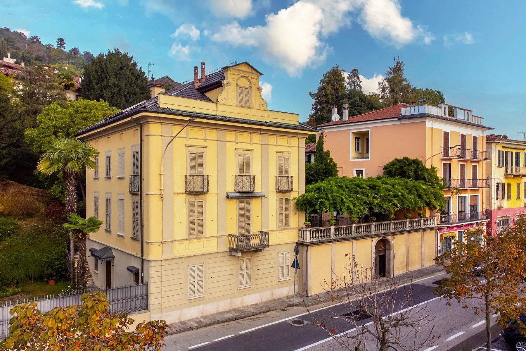 Zdjęcia Villa De Fichard z boutique hotelem nad jeziorem Maggiore w Belgirate