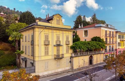 Zabytkowa willa na sprzedaż Belgirate, Piemont, Widok zewnętrzny
