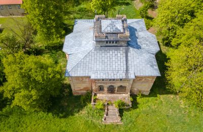 Posiadłości, Pałac w Parsku