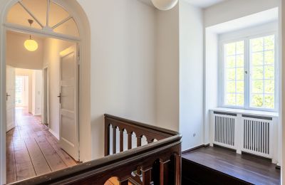 Zabytkowa willa na sprzedaż Charlottenburg-Wilmersdorf, Westend, Berlin, Treppenhaus I Obergeschoss 
