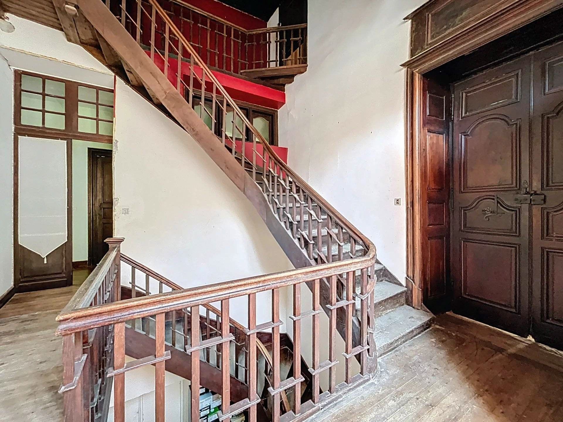 Zdjęcia Pałac z XVII wieku z ogrodem i basenem w Tournay