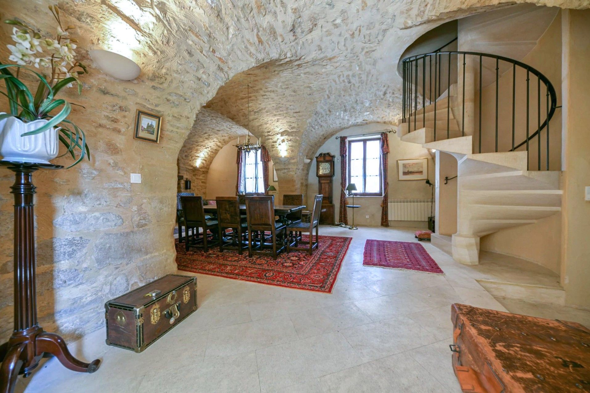 Zdjęcia Dom z charakterem w pobliżu Uzès – zielone patio i potencjał rozbudowy
