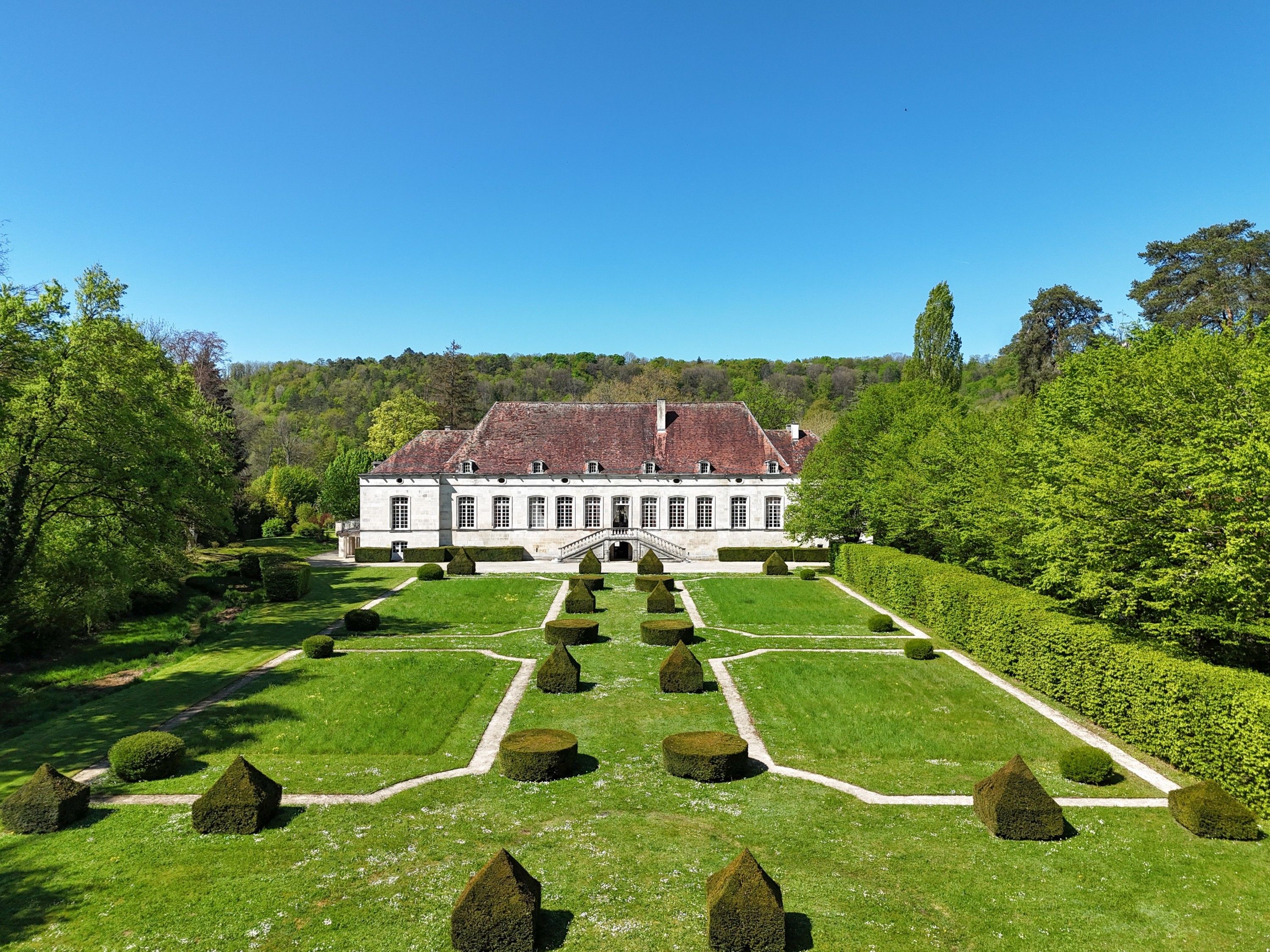 Zdjęcia Barokowy château z ogrodem w pobliżu Chaumont – Haute-Marne