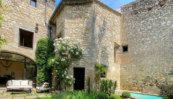 Zabytkowa nieruchomość na sprzedaż Uzès, Oksytania,  Francja