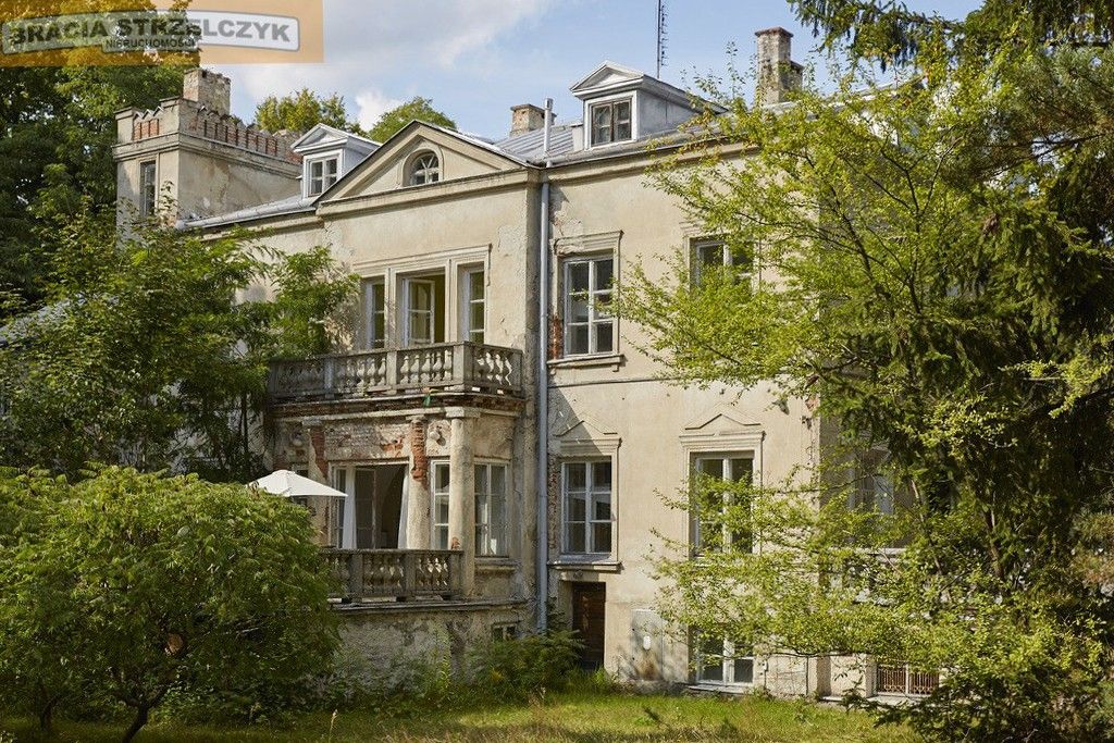 Zdjęcia For Sale: Historic Palace and Park Complex – 14.5 ha, Grzegorzewice (45 km from Warsaw)