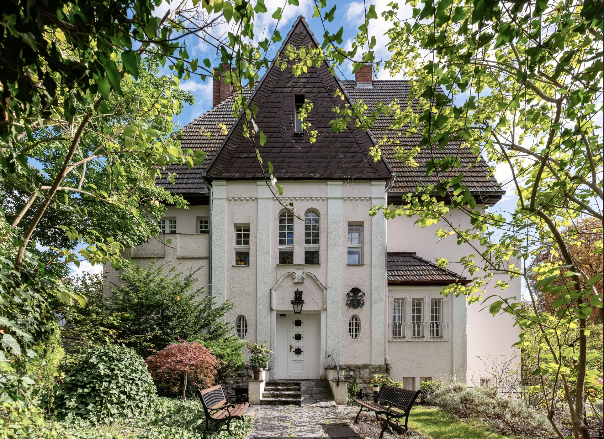 Zdjęcia Willa w Berlinie-Frohnau z ogrodem, apartamentem dla gości i domkiem przy basenie