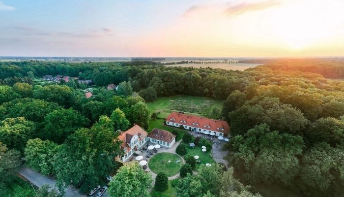 Pałac Neustadt-Glewe, Meklemburgia-Pomorze Przednie