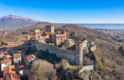 Zamek na sprzedaż Pavone Canavese, Piemont, Widok ogólny
