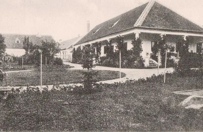 Dwór na sprzedaż Koplotovce,  kaštieľ, Kraj trnawski, Historický pohľad- vedľajšia kúria
