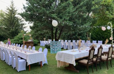 Dwór na sprzedaż Koplotovce,  kaštieľ, Kraj trnawski, Nádvorie - svadba