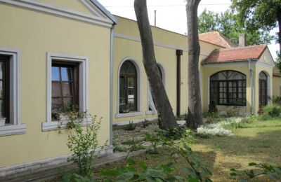 Dwór na sprzedaż Koplotovce,  kaštieľ, Kraj trnawski, Hlavná kúria