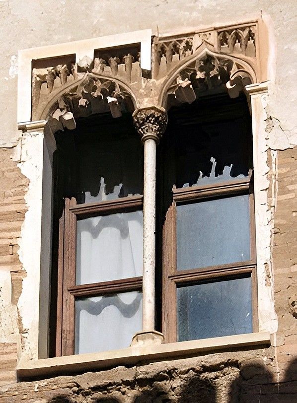 Zdjęcia Zabytkowy budynek w Daroca, Aragonia