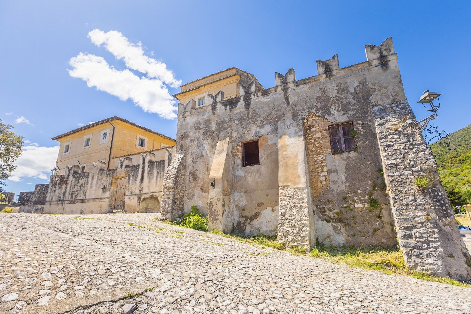 Zdjęcia Zamek w Vacone (Lacjum) z panoramicznym widokiem, 60 km od Rzymu