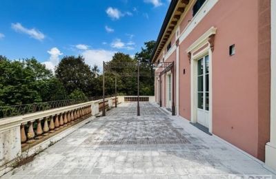 Zabytkowa willa na sprzedaż San Giuliano Terme, Toskania, Taras