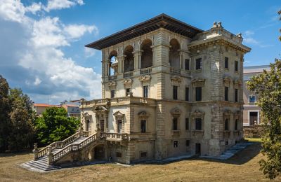 Pałac miejski Mozzagrogna, Abruzja