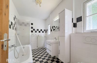 Zabytkowa willa na sprzedaż Bonn, Nadrenia Północna-Westfalia, Badezimmer 