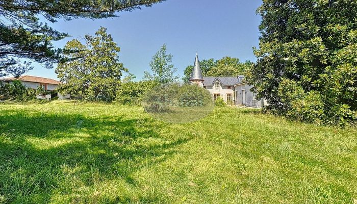 Nieruchomość zabytkowa na sprzedaż Lannemezan, Oksytania,  Francja