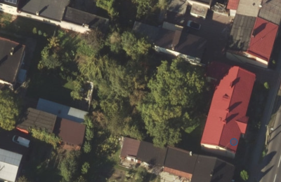 Zabytkowa nieruchomość na sprzedaż Izbica Kujawska, Toruńska 9, Kujawsko-pomorskie, zadrzewiony ogród i dom z góry - geoportal