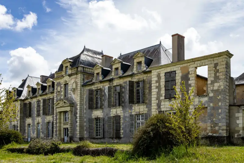 Pałac na sprzedaż Thouars, Nouvelle-Aquitaine,  Francja, 2