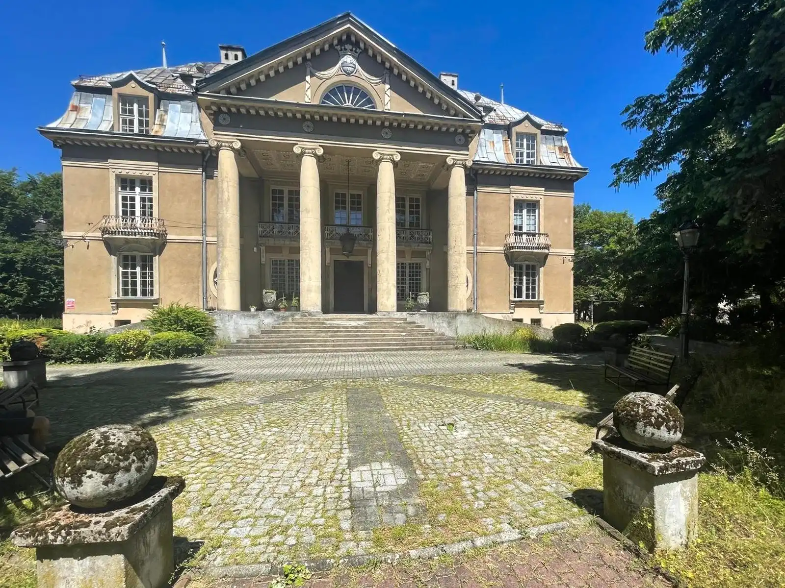 Zdjęcia Zabytkowy zespół pałacowo-parkowy w Łubiu - Termin: 16.01.2026, godz. 10:00