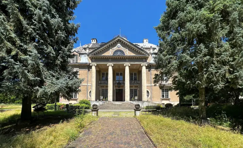 Pałac na sprzedaż Łubie, Śląskie, 1