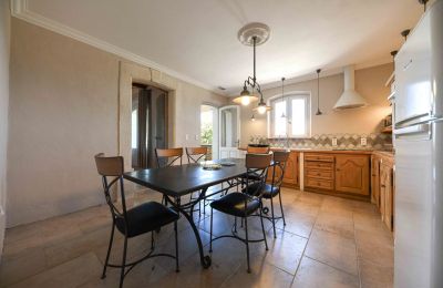 Zabytkowa nieruchomość na sprzedaż Uzès, Oksytania, Kuchnia