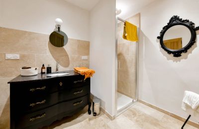 Zabytkowa nieruchomość na sprzedaż Uzès, Oksytania, Zdjęcie 10/34