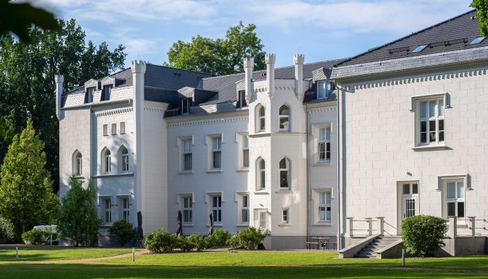 Pałac na sprzedaż 18445 Groß Mohrdorf, Meklemburgia-Pomorze Przednie,  Niemcy