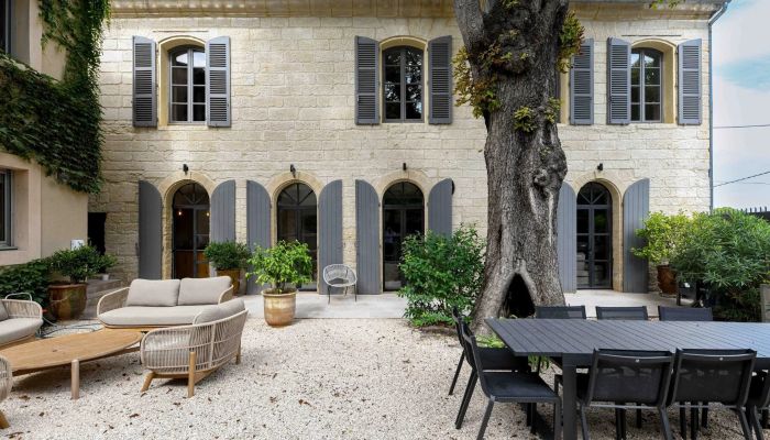  Uzès 2