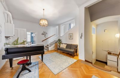 Zabytkowa willa na sprzedaż Währing, Wiedeń, Das helle Entrée in der Bel Étage