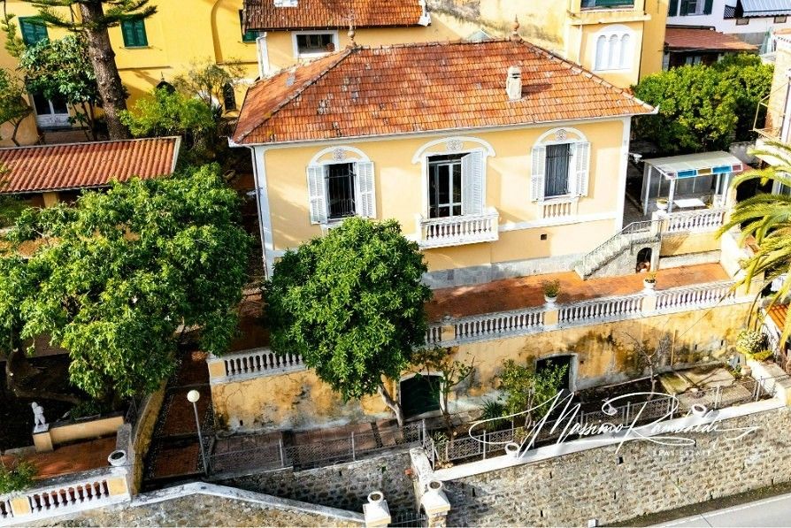 Zdjęcia Willa Martini w Taggia – Riviera dei Fiori