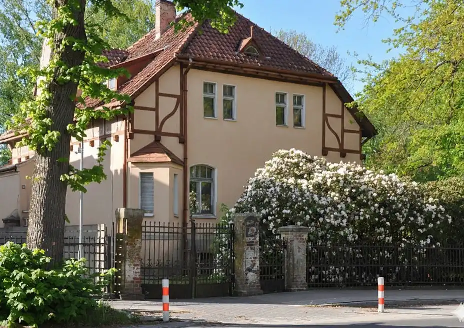 Zdjęcia Willa Branderupa 1901 — MPZP biurowo-usługowy, rozbudowa, pełna dokumentacja — centrum Koszalina