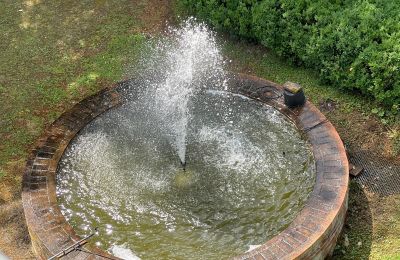 Pałac na sprzedaż 84375 Kirchdorf am Inn, Hofmarkstraße 2, Bawaria, großer Springbrunnen