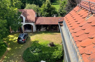 Pałac na sprzedaż 84375 Kirchdorf am Inn, Hofmarkstraße 2, Bawaria, Blick vom Turmzimmerchen zur Garage
