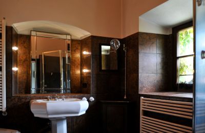 Pałac na sprzedaż 84375 Kirchdorf am Inn, Hofmarkstraße 2, Bawaria, 1. Stock: Badezimmer (ungarischer Marmor, FBH)