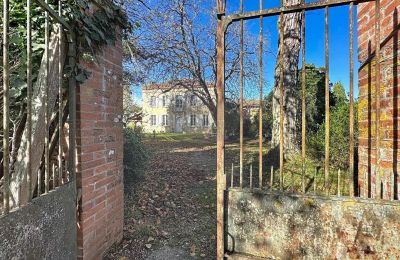 Posiadłości, Wiejska posiadłość z domem gościnnym koło Masseube