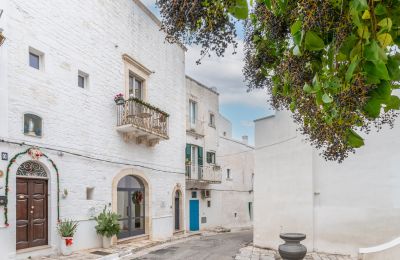 Kamienica Ostuni, Apulia