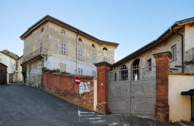 Posiadłości, "Casa Castellana" – Palazzo z historyczną salą balową w prowincji Alessandria