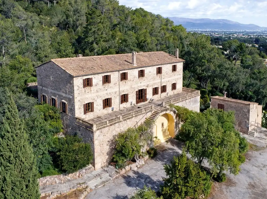 Zdjęcia Zabytkowa posiadłość w Palma de Mallorca z panoramicznym widokiem na morze i zatokę