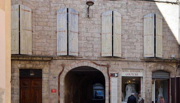 Kamienica na sprzedaż Francja