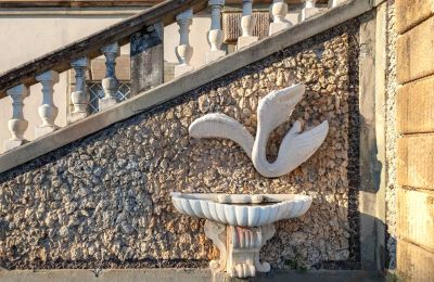 Pałac na sprzedaż Capannori, Toskania, Schody