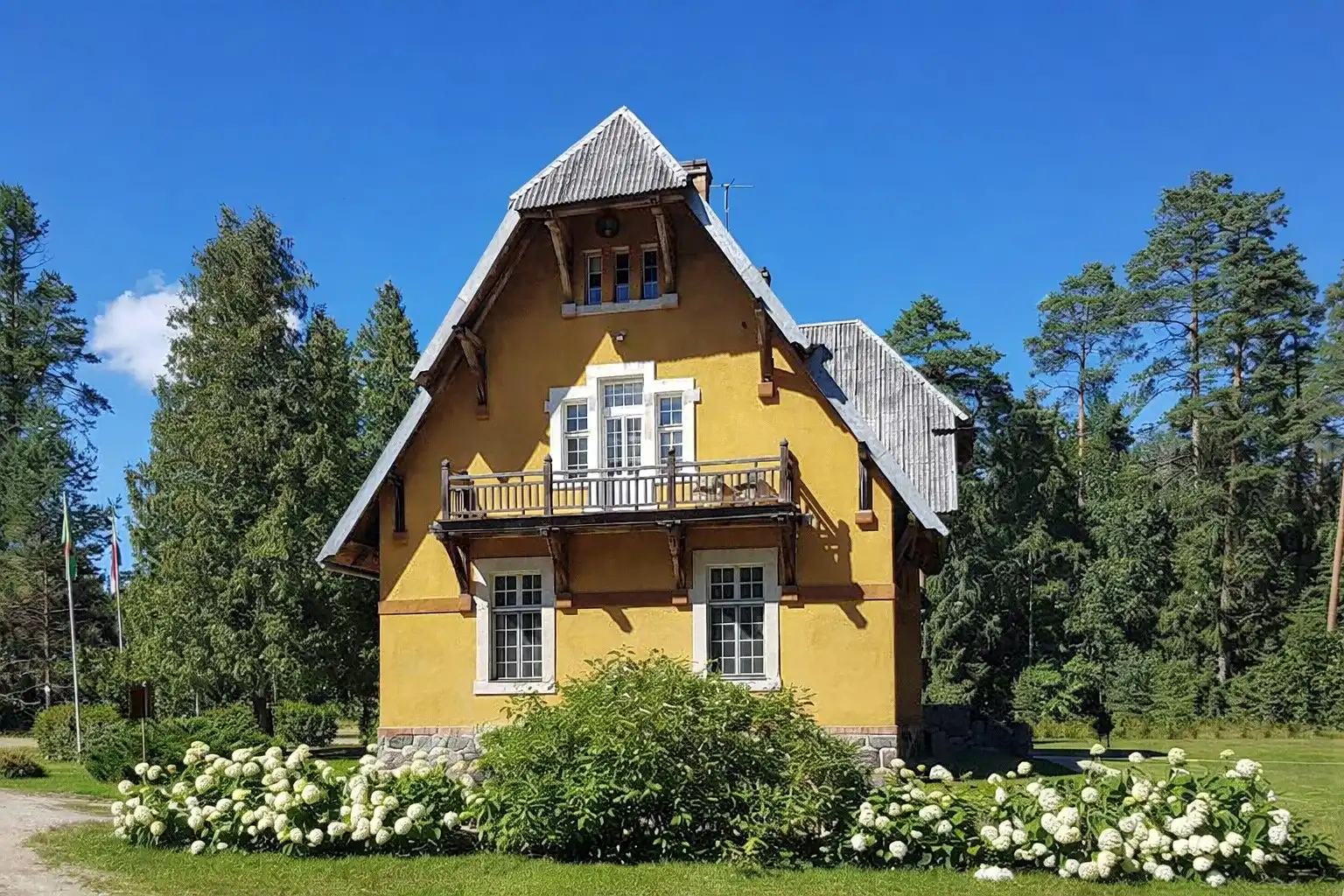 Zdjęcia Dwór myśliwski „Bergervilla” na północy Łotwy